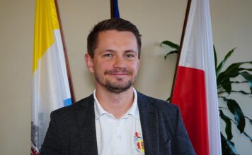 Dawid Kobiałka Burmistrz Gminy i Miasta lwówek Śląski