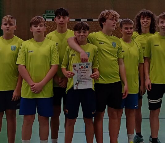 Zobacz, kto zwyciężył w mistrzostwach powiatu w koszykówce