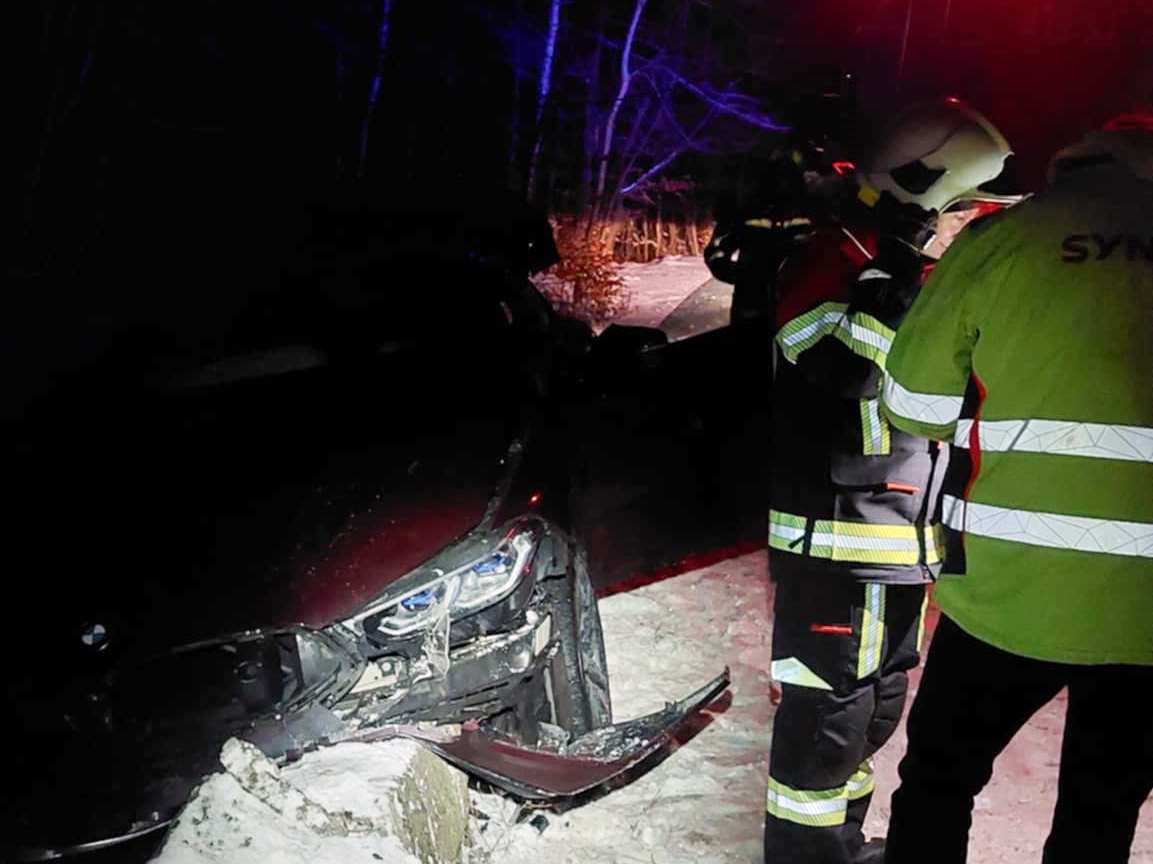 BMW M8 nie poradziło sobie w trudnych warunkach