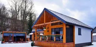 Domek w górach z jacuzzi, sauną i placem zabaw. „Chatka u Mańka”.