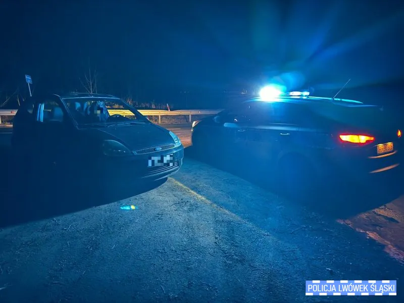 Gdy na imprezie zabrakło alkoholu, wsiadł w auto i pojechał „zatankować” 1 zatrzymany