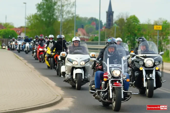 zlot motocyklistów Lwówek Dworek