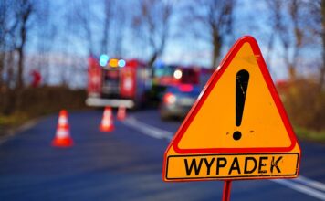 Zderzenie trzech pojazdów na drodze krajowej