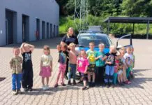 Przedszkolaki z wizytą w lwóweckiej komendzie