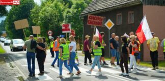 blokada drogi krajowej protest Chmieleń DK30 16