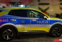 Wypadek na skrzyżowaniu. Droga zablokowana