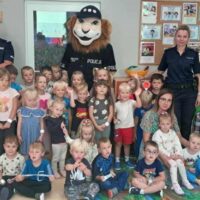 Dzielnicowi odwiedzili przedszkolaków