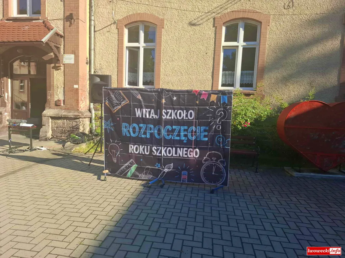zpew rozpoczecie roku skzolnego 8