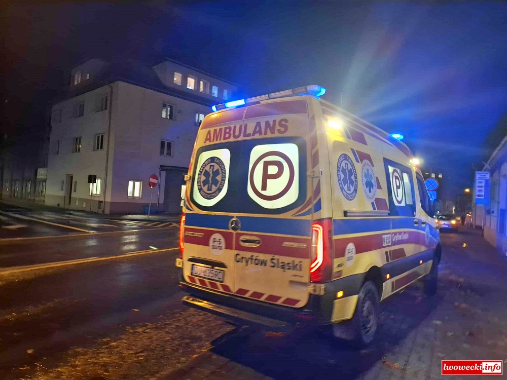 Mężczyzna stracił przytomność na ulicy