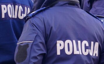 Z łomem na policjantów