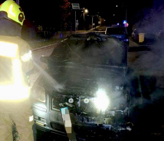 W nocy spłonął samochód. To najprawdopodobniej podpalenie.