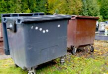 Jak dbać o groby, by nie szkodząc naturze?