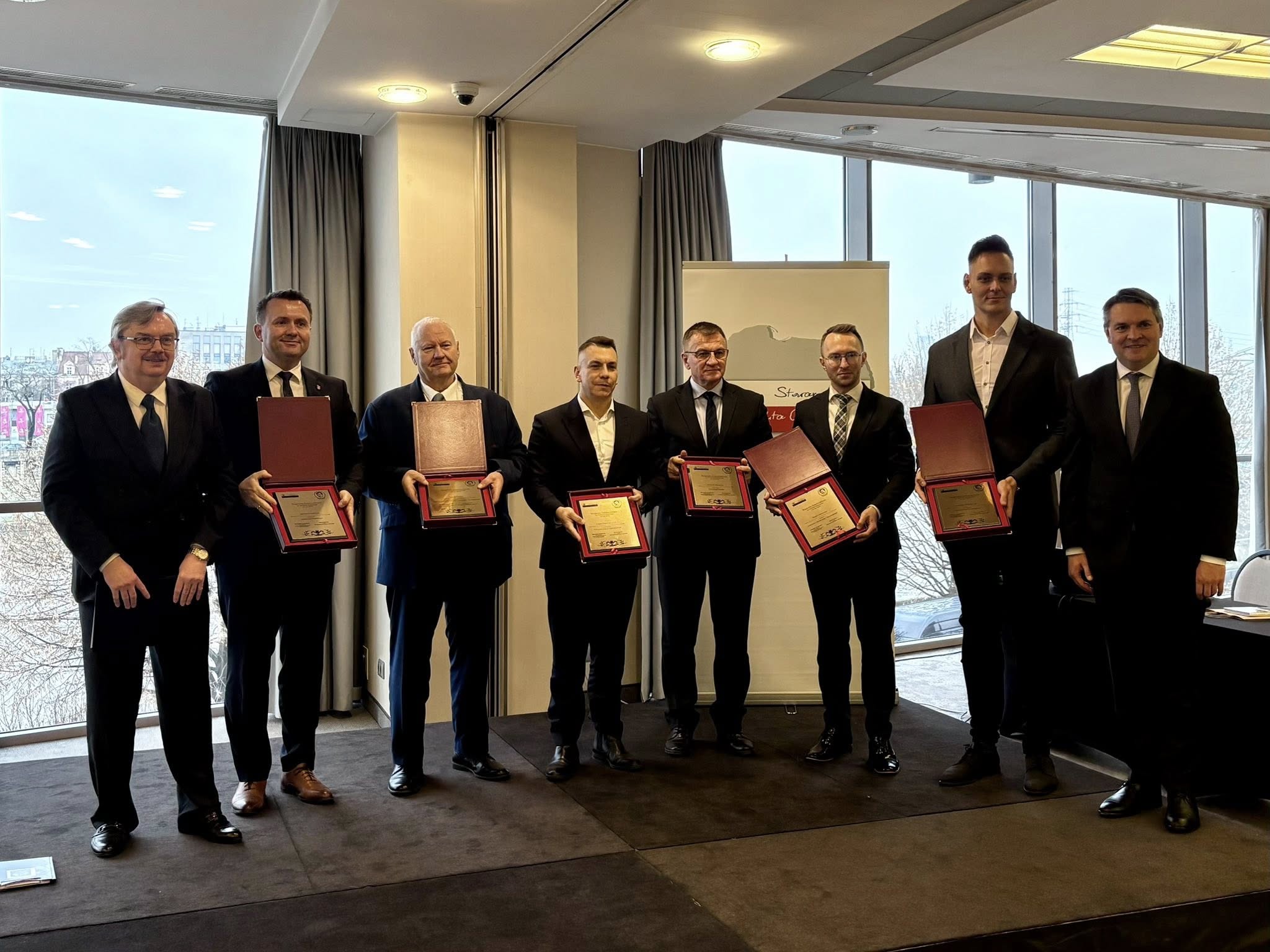 Olgierd Poniźnik uhonorowany za całokształt działań na rzecz samorządu terytorialnego