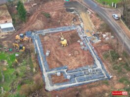 Wleń market Biedronka budowa Dino