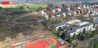 boisko szkoła SP1 Lwówek PSZS