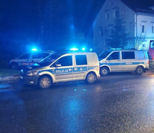 Kurierzy zaatakowani siekierą