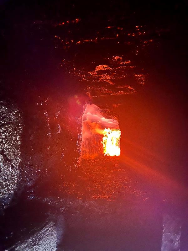 Strażacy dysponowani do pożaru komina