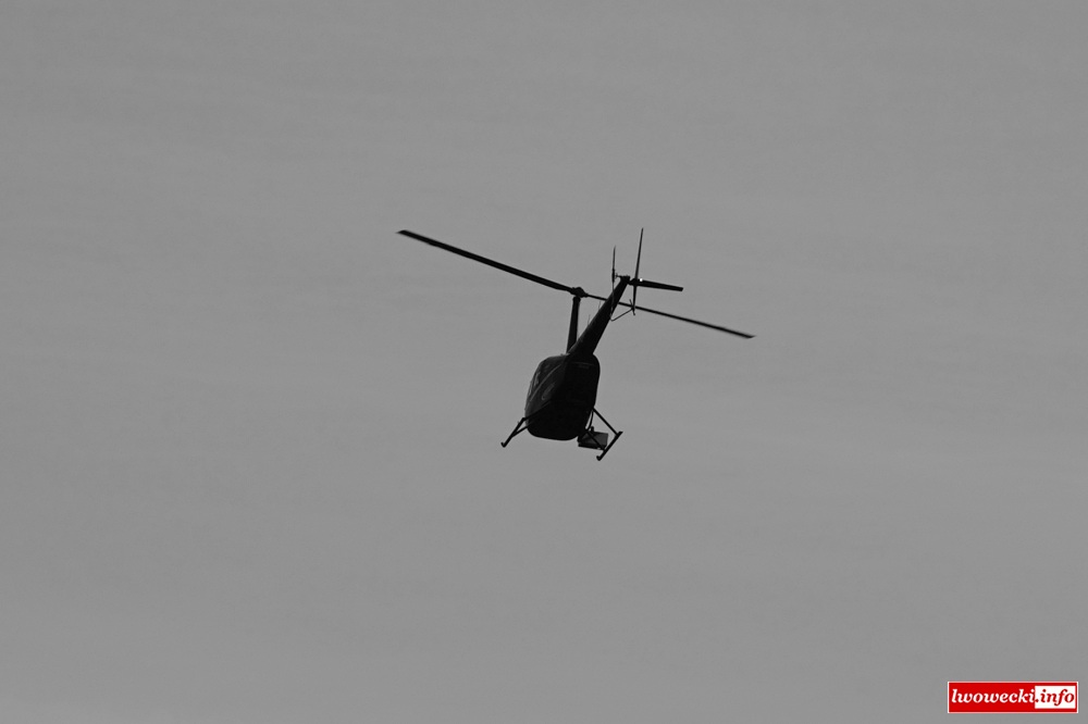 Robinson latał tuż nad domami