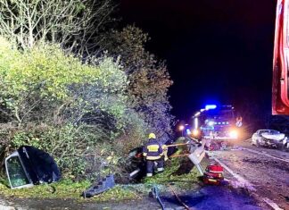 Czołowe zderzenie Audi z Hyundaiem