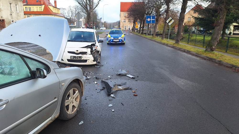 Zderzenie Peugeota z Toyotą