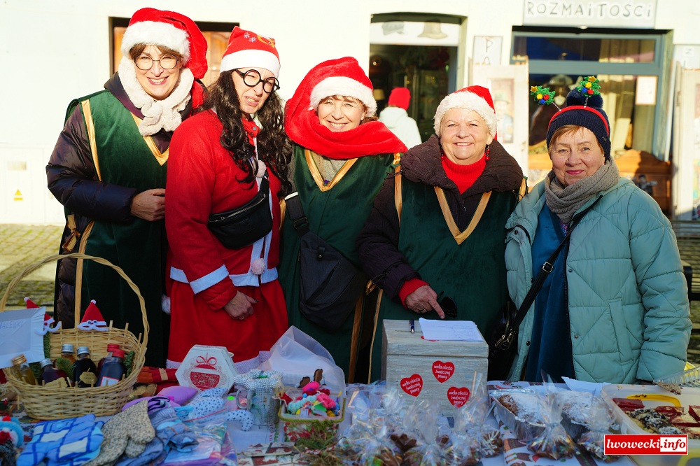 Świąteczny klimat na Jarmarku w Lubomierzu