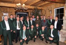 Myśliwi z Koła Łowieckiego „Bóbr” przełamali się opłatkiem