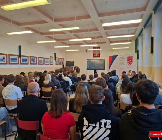 Na co dzień w Cambridge. Dziś w „Ogólniaku” w Lwówku Śląskim