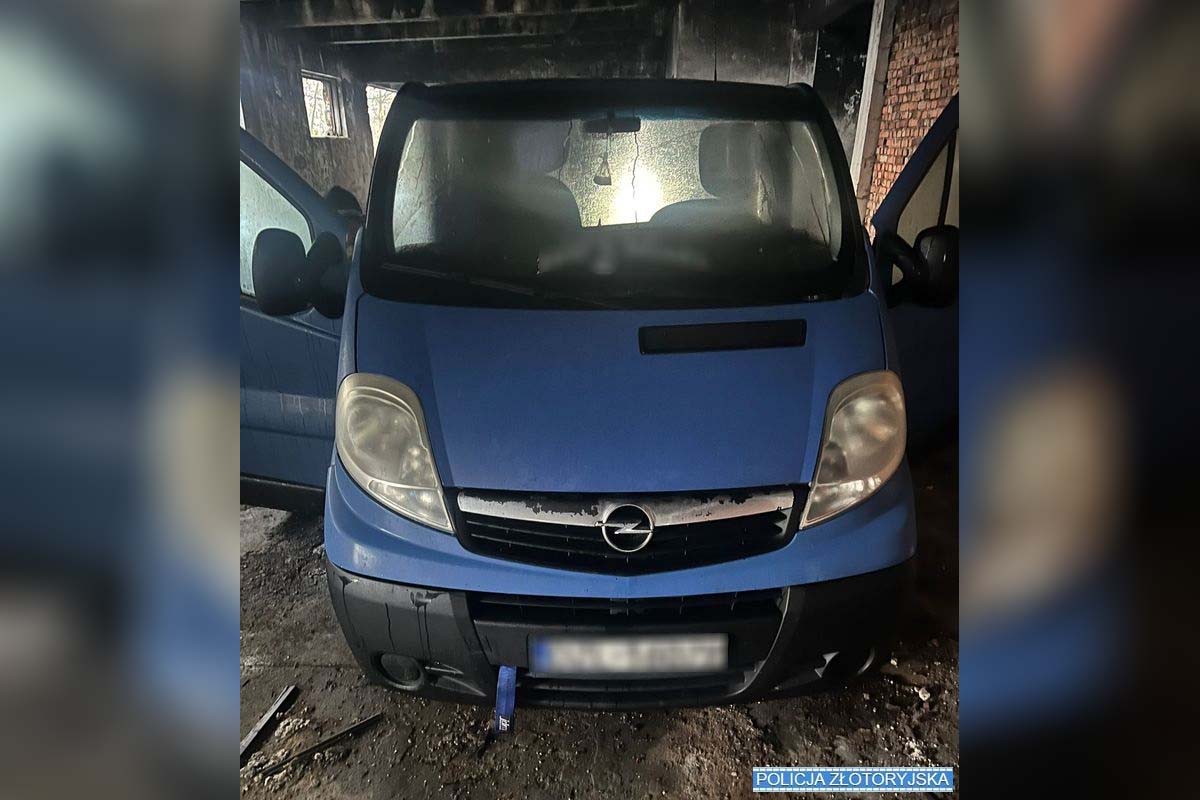 Policjanci odzyskali skradzionego busa