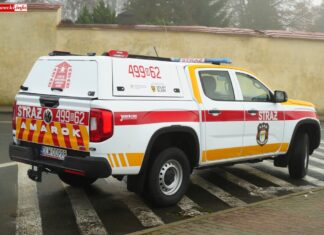 Gryfów Śląski. Oficjalne przekazanie wozów strażackich