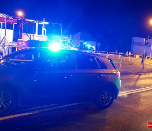 Jechał slalomem. Miał blisko 2 promile