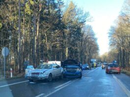 Zdarzenie drogowe na DK 30