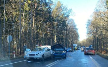 Zdarzenie drogowe na DK 30