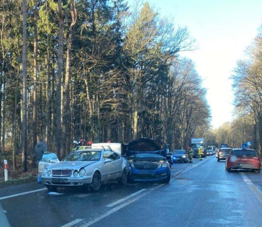 Zdarzenie drogowe na DK 30