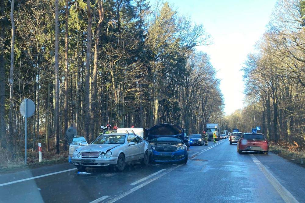 Zdarzenie drogowe na DK 30