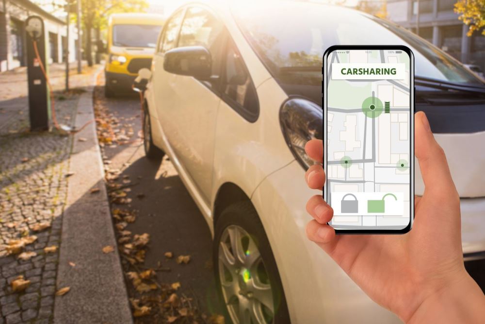 Carsharing kontra auto prywatne – co dziś bardziej się opłaca?