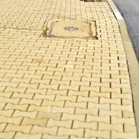 Mieszkańcy chcą budowy chodnika. Starosta odpowiada