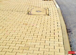 Mieszkańcy chcą budowy chodnika. Starosta odpowiada