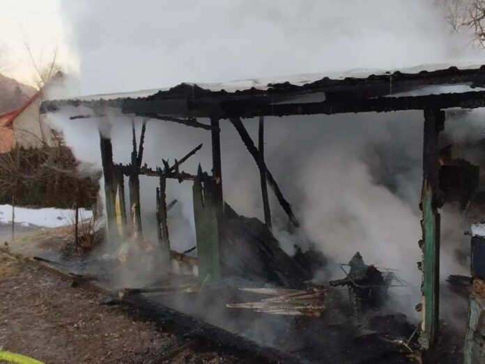 pożar szopa pilchowice