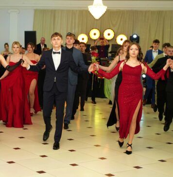 Bal Studniówkowy 2026 – ZSET Rakowice Wielkie