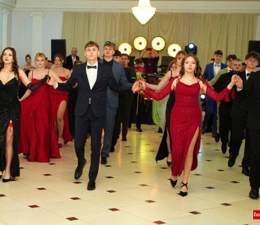 Bal Studniówkowy 2026 – ZSET Rakowice Wielkie