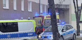 Kobieta wypadła z okna. Nie przeżyła