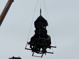 Wieża dawnego kościoła poddana rekonstrukcji