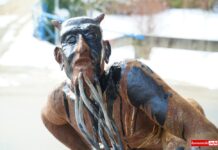 diabeł kuszenie rzeźba Giebułtów Mirsk 2026 4