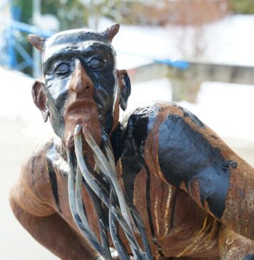 diabeł kuszenie rzeźba Giebułtów Mirsk 2026 4