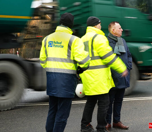 Wszystkie drzewa do wycinki, dodatkowy pas i kładka