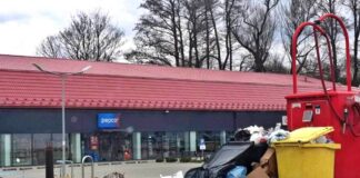 Centrum handlowe w Lwówku Śląskim, czy wysypisko śmieci