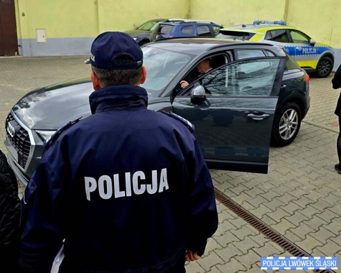 radiowóz Audi Q3 mirsk