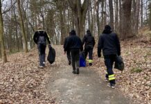 Osadzeni sprzątali tereny miejskie. Czy to dobry pomysł?