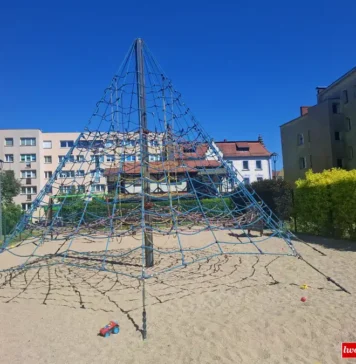 plac zabaw w Lwówku Śląskim ulica Mickiewicza 3