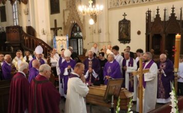 Lwówek Śląski pożegnał śp. ks. Stefana Świdronia